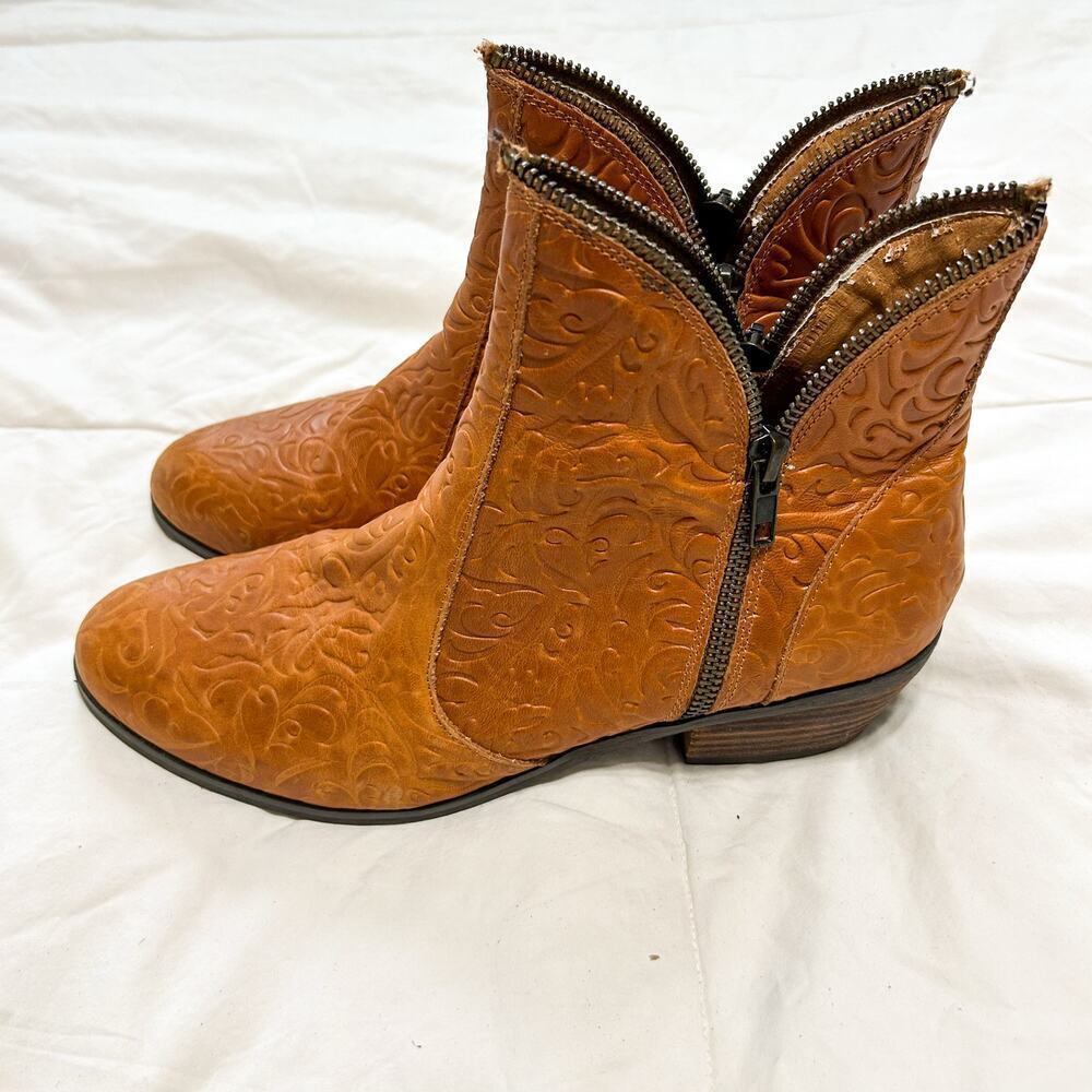 Pazzo Anthropologie Dust Tooled Leather Ankle Booties Tan Brown Size 8.5M - Picture 3 of 8